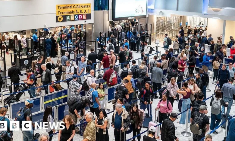 More than 1,000 flights cancelled as US air traffic cuts enter second day
