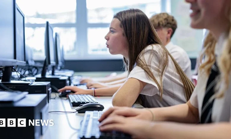 Mortgages and AI to be added to the curriculum in English schools