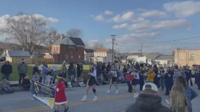 Moundsville Christmas parade dazzles with almost 100 floats