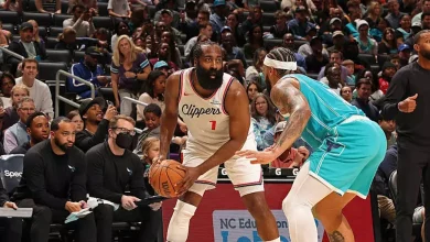 NBA Fans Blown Away by 36-Year-Old James Harden Scoring 27 in a Single Quarter