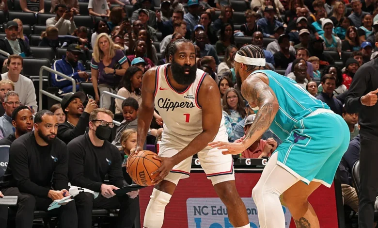 NBA Fans Blown Away by 36-Year-Old James Harden Scoring 27 in a Single Quarter