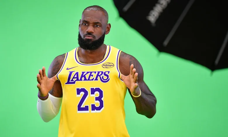 NBA Investigating Lakers, Multiple LeBron James Associates as Gambling Probe Expands
