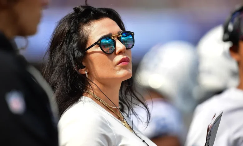 NFL Fans Loved Colts Owner Carlie Irsay-Gordon’s Classy Move at Bar in Germany