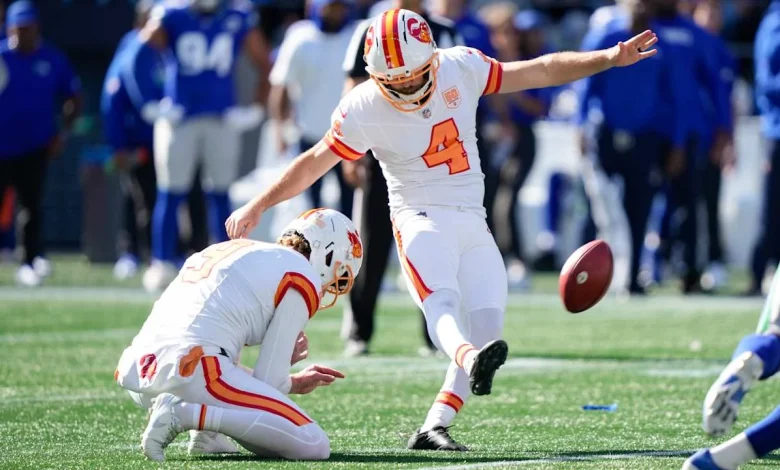 NFL Fantasy 2025 Start 'Em, Sit 'Em: Kickers for Week 10