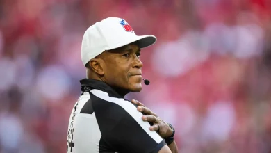 NFL ref Shawn Smith calls penalty in Spanish during Dolphins-Commanders Madrid game