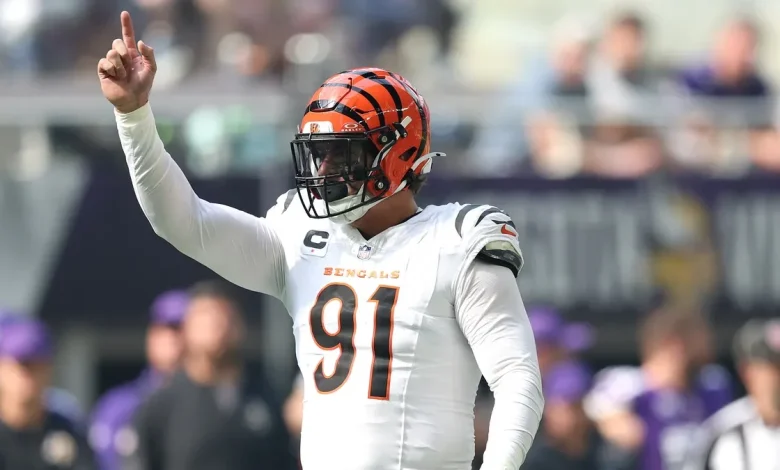 NFL trade deadline live updates: Latest rumors, news, updates on deals