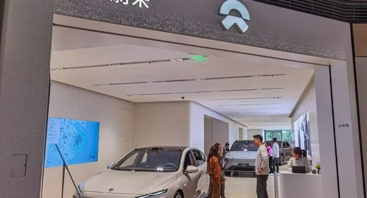 NIO Earnings: NIO Stock Jumps on Strong Q3 Deliveries and Smaller Loss