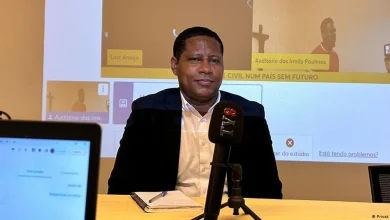 Não se justifica usar dinheiro público para um jogo