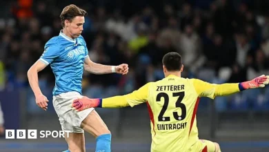 Napoli draw blank again in drab Frankfurt draw