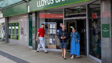 NatWest, Lloyds, Barclays customers told now is time to close their accounts