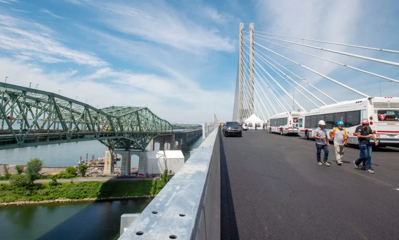 Négligence ou incompétence? | Six ans après son ouverture: déjà de la rouille sur le pont Champlain
