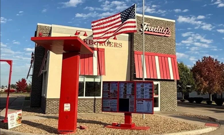 New Freddy’s location opens this week in Oak Grove