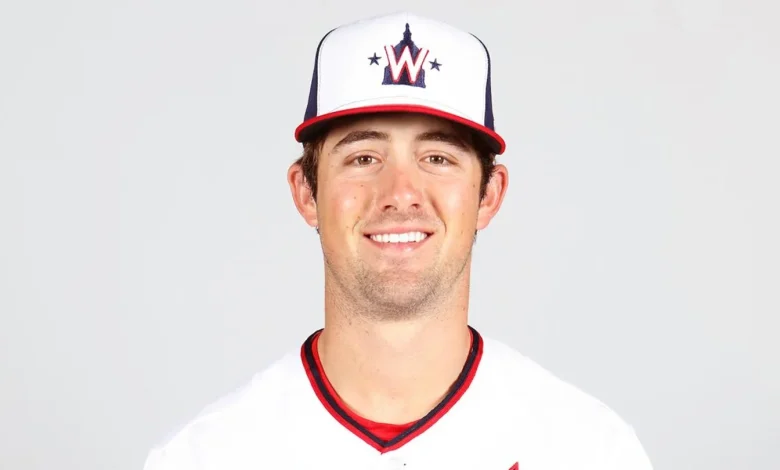 New York Mets add utility infielder from division rival