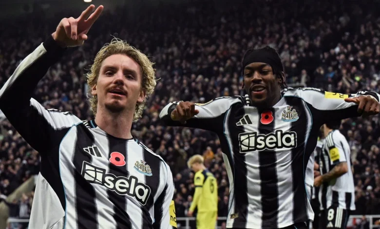 Newcastle 2-0 Tottenham: Carabao Cup holders beat Spurs to reach quarter-finals