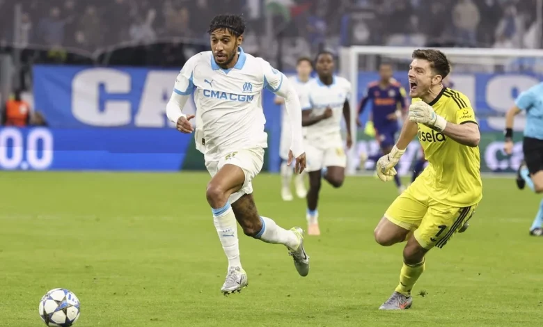 Nick Pope’s performances are giving Eddie Howe a goalkeeper dilemma