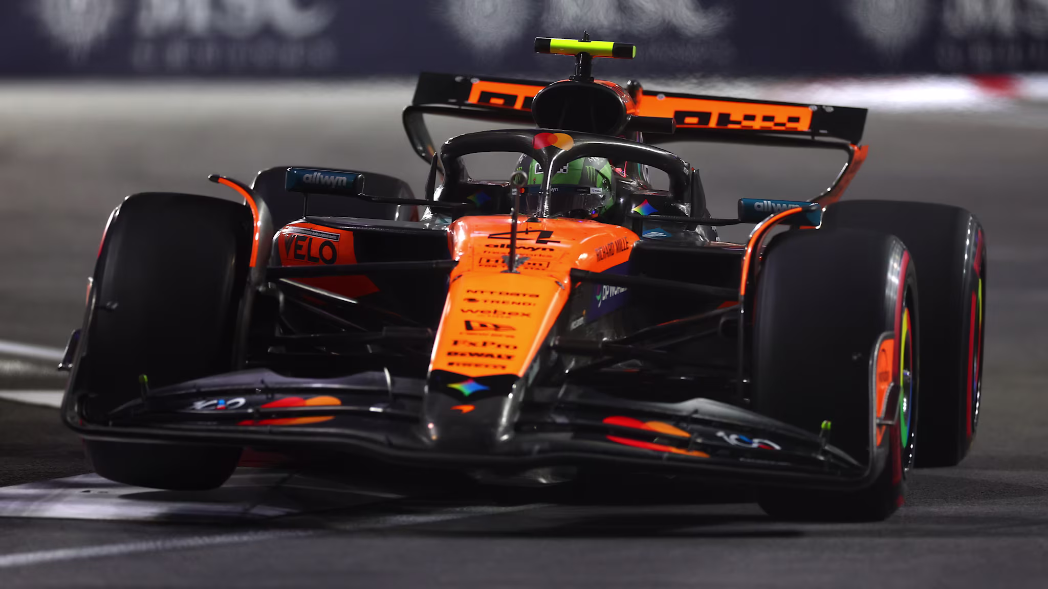 Norris leads Antonelli and Leclerc in Las Vegas FP2