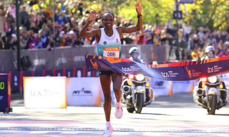 Obiri smashes course record in NYC Marathon win