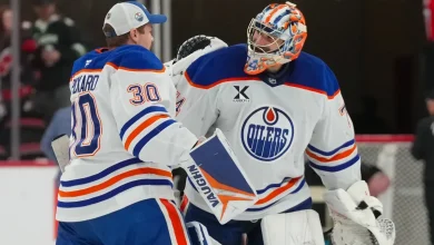 Oilers fans have a strong response to Skinner and Pickard at local fan event