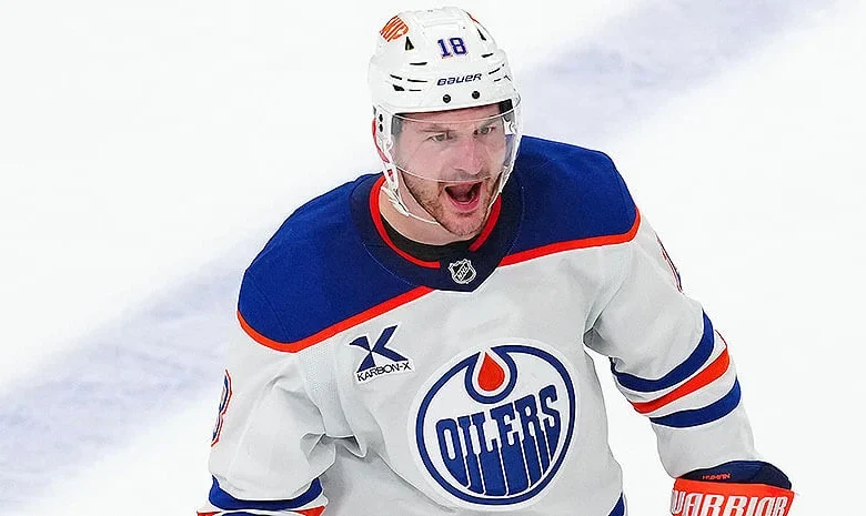 Oilers vs Hurricanes Prediction, Picks & Same-Game Parlay for Tonight’s NHL Game