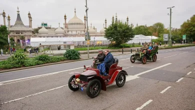 Old crocks trundle through Surrey as full route revealed