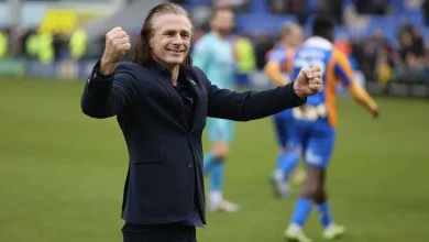Old flame Gareth Ainsworth returns to Shrewsbury Town with his new partner
