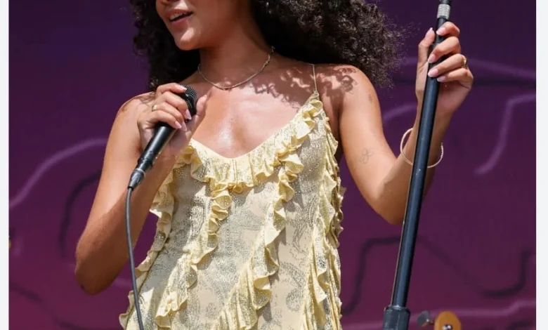 Olivia Dean and the Quiet Power of Steady Success