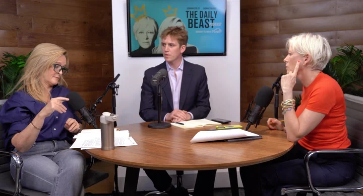 Olivia Nuzzi claims that the married Trump official said “I love you” first.