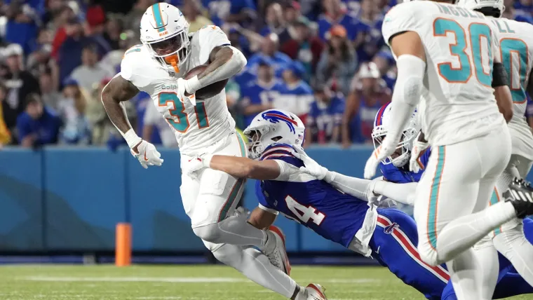 Ollie Gordon injury update: Latest news on Dolphins RB's status in Week 11 game