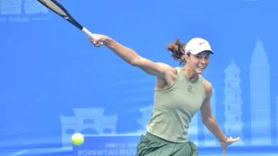 One-handed backhand partners Tagger, Golubic to meet in Jiujiang semis