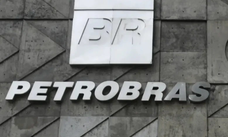 PETROBRAS DEVE ABRIR CONCURSO COM 1,1 MIL VAGAS APÓS NOVO PDV