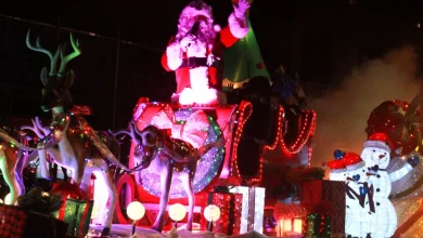 PHOTOS: Santa Claus Parade ushers in the Christmas season