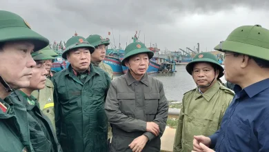 PM orders postponement of non-essential meetings to respond to storm No.13