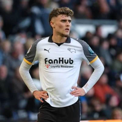 PRE-MATCH INTERVIEW: Clark talks midfield role and positive feeling ahead of Blackburn trip