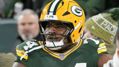 Packers Issue Grim Update After Pro Bowler Carted Off vs. Eagles