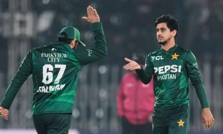 Pakistan Vs Zimbabwe Live Cricket Score, Tri Nation T20I Series 2025: ZIM Take Early Wickets|PAK 49/3 (8.3)
