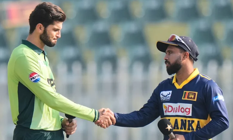 Pakistan elects to field against Sri Lanka in final ODI