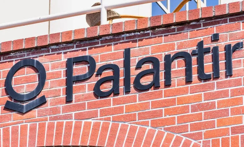 Palantir Earnings Top Estimates As U.S. Government, Commercial Sales Drive Growth
