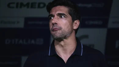 Palmeiras sofre com táticas que não encaixam, e Abel vê plano desandar diante do Vitória
