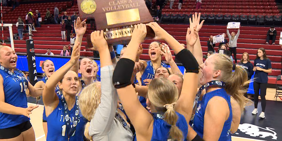 Papillion-La Vista South volleyball sweeps Lincoln North Star to repeat as Class A state champions
