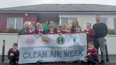 Parents urged to turn off car engines outside schools as part of a clean-air campaign