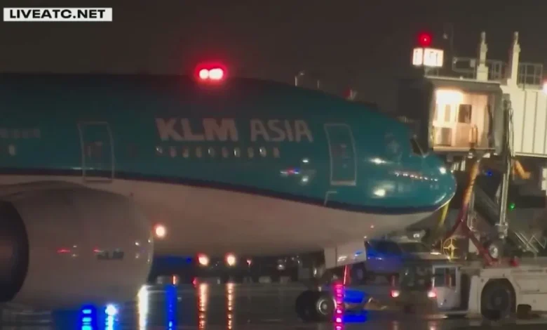 Passengers describe slide deployment aboard KLM flight in Atlanta