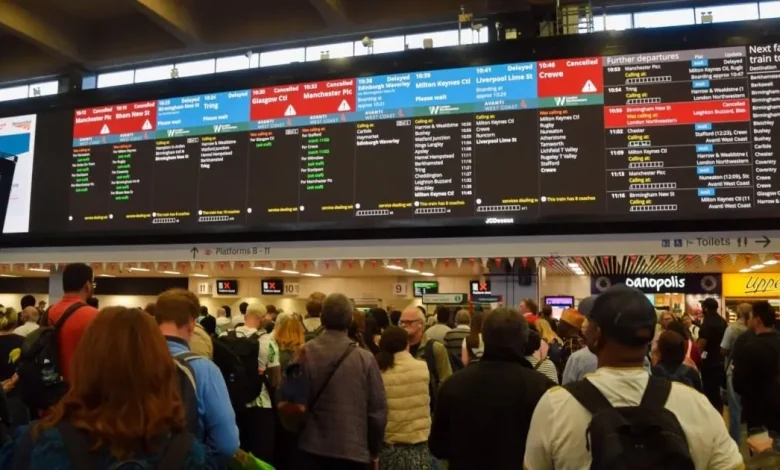 Passengers urged 'do not travel' after signal fault blocks lines from London Euston