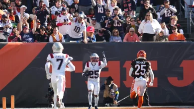 Patriots lead Bengals 17-13 at halftime