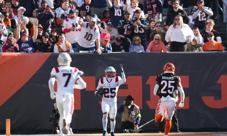 Patriots lead Bengals 17-13 at halftime