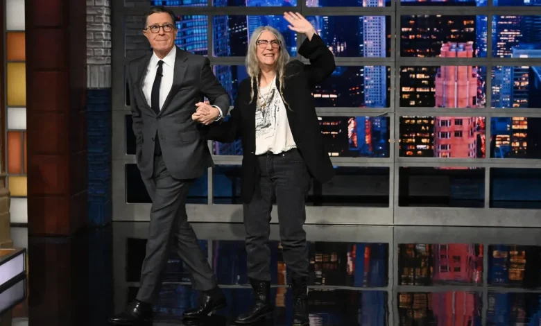 Patti Smith Talks New Memoir, Performs “Peaceable Kingdom” on Colbert : Watch