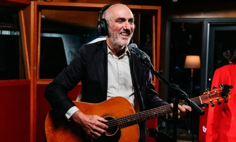 Paul Kelly covers Kylie Minogue's 'Did It Again' for Like A Version