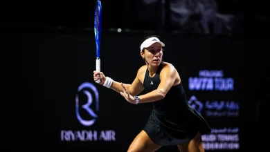 Pegula finds her balance to outlast Gauff in three-set opener