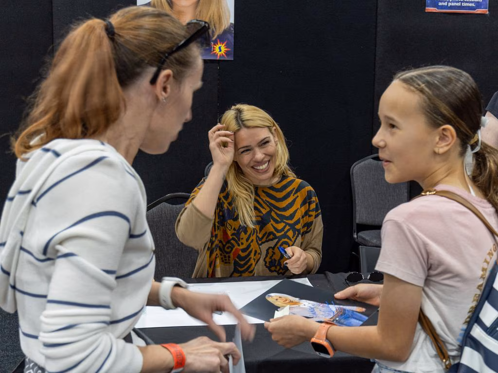 Photos: Billie Piper spotted at Adelaide’s Supanova for Comic con