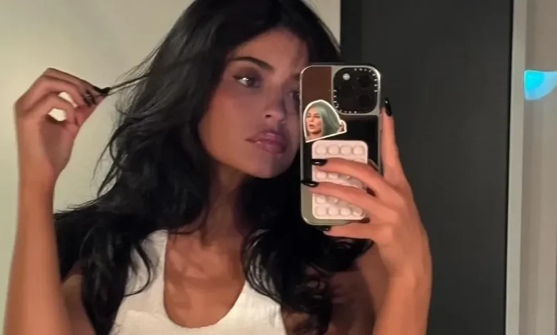 Photos: Kylie Jenner in Latex Cutout Dress Should Be Bookmarked