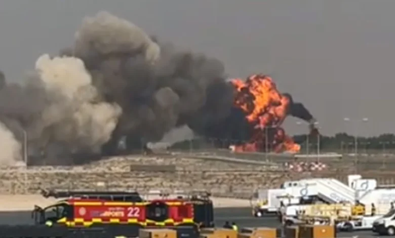 Plane crashes at Dubai air show